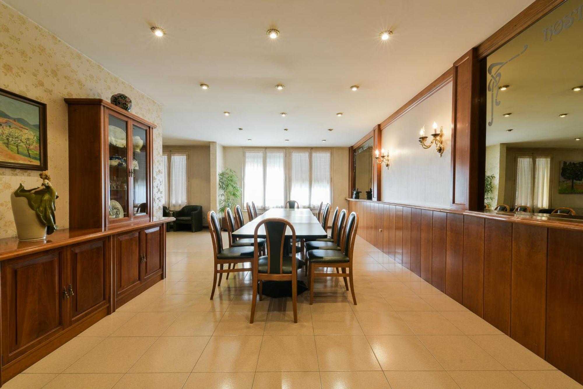 Hotel Robert La Pobla de Claramunt Ngoại thất bức ảnh