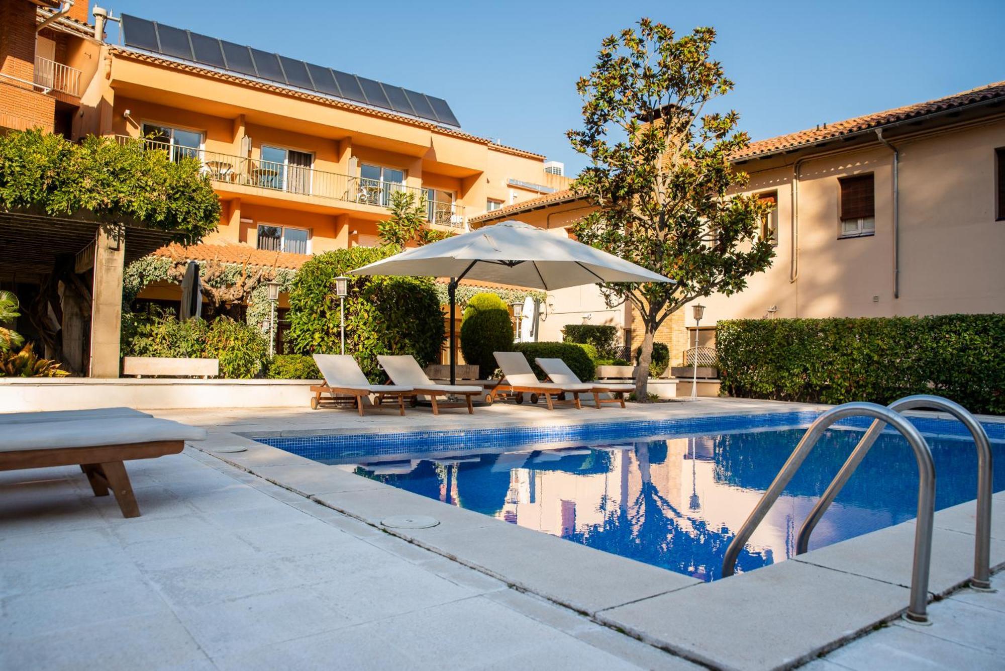 Hotel Robert La Pobla de Claramunt Ngoại thất bức ảnh