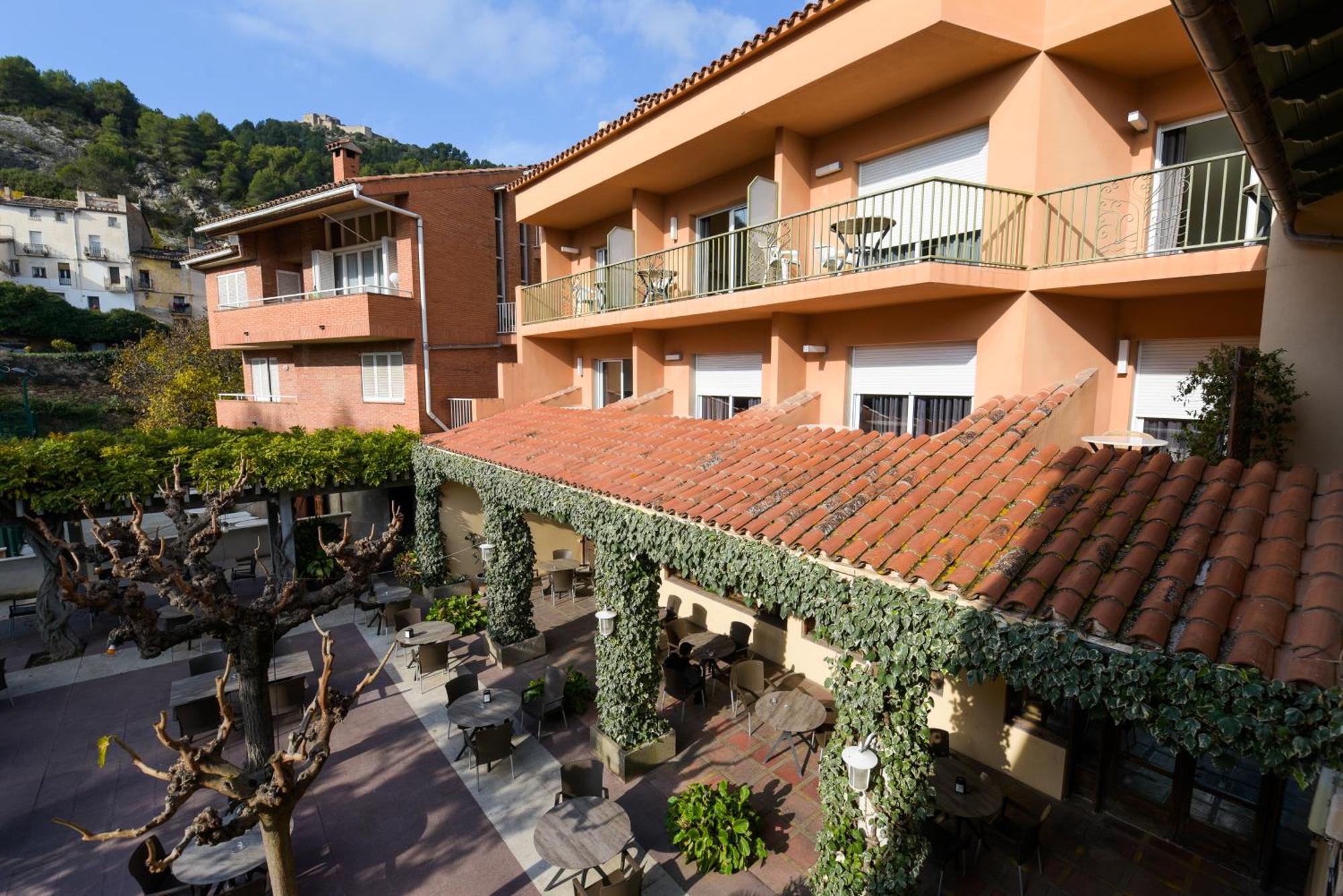 Hotel Robert La Pobla de Claramunt Ngoại thất bức ảnh