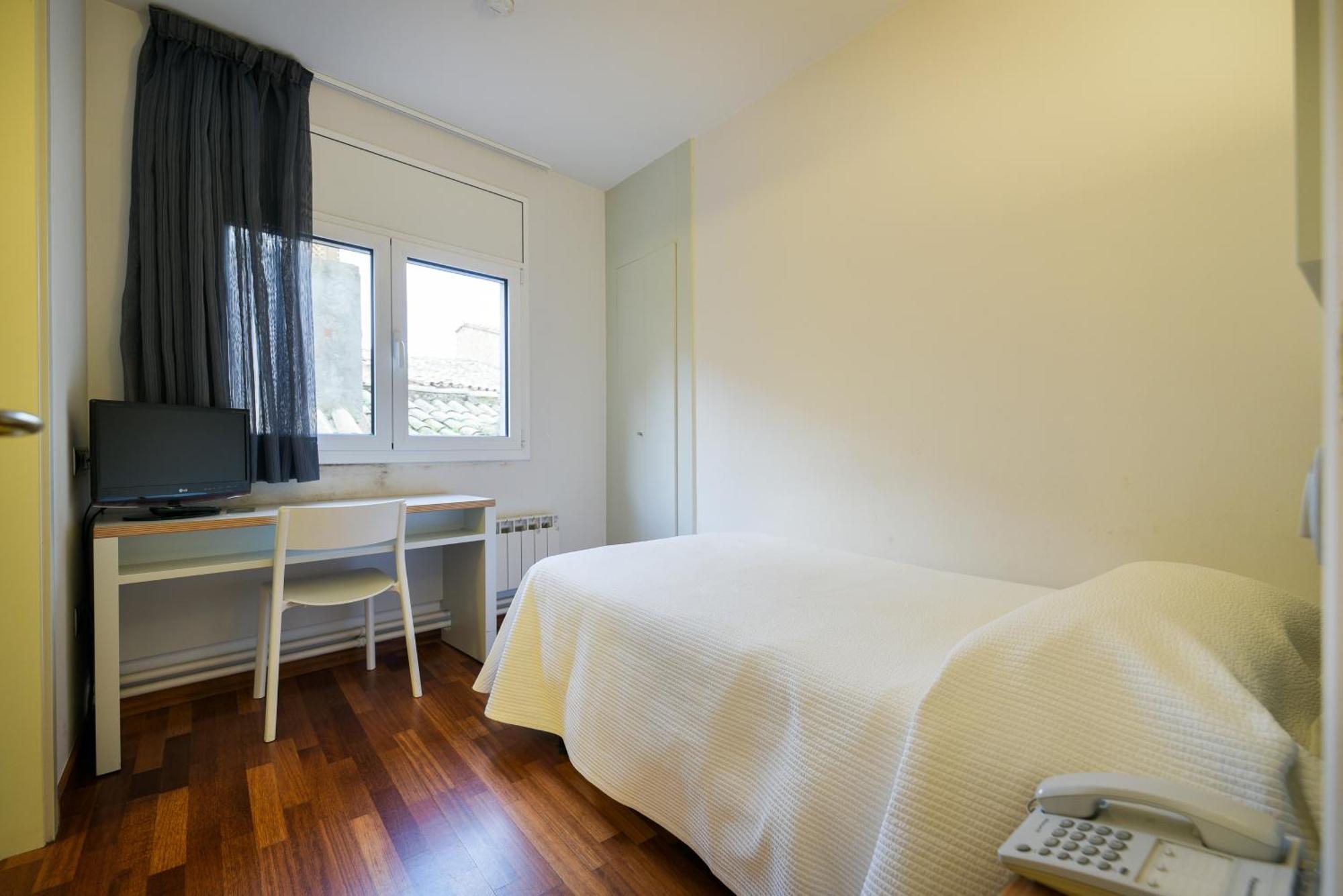 Hotel Robert La Pobla de Claramunt Ngoại thất bức ảnh
